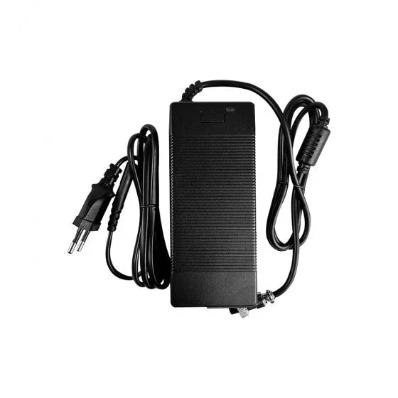 Chargeur 36V à 42V / 2A connecteur GX12-3p Electrique Performance