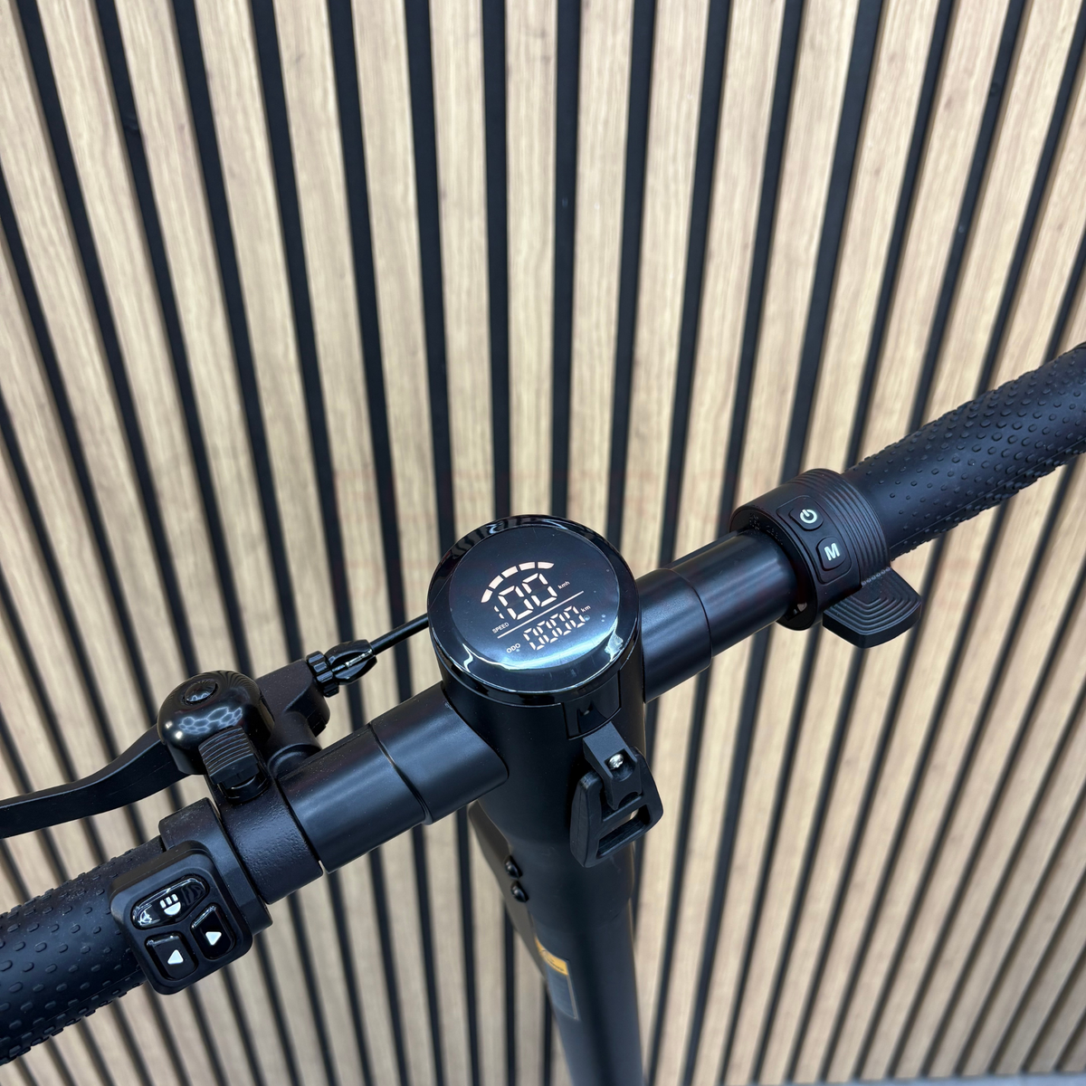 EcoXtrem Linear – Trottinette électrique urbaine 350 W Electrique Performance