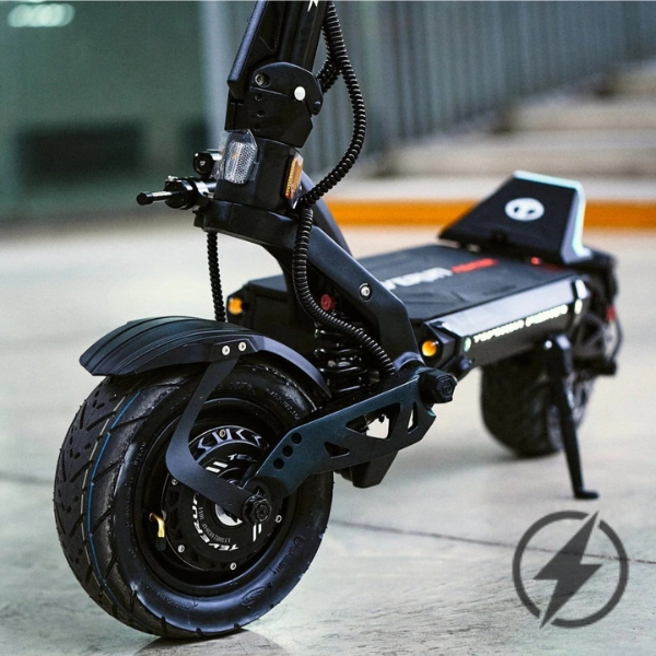 TROTTINETTE ELECTRIQUE TEVERUN FIGHTER ELEVEN PLUS 60V 35AH 2025 Electrique Performance