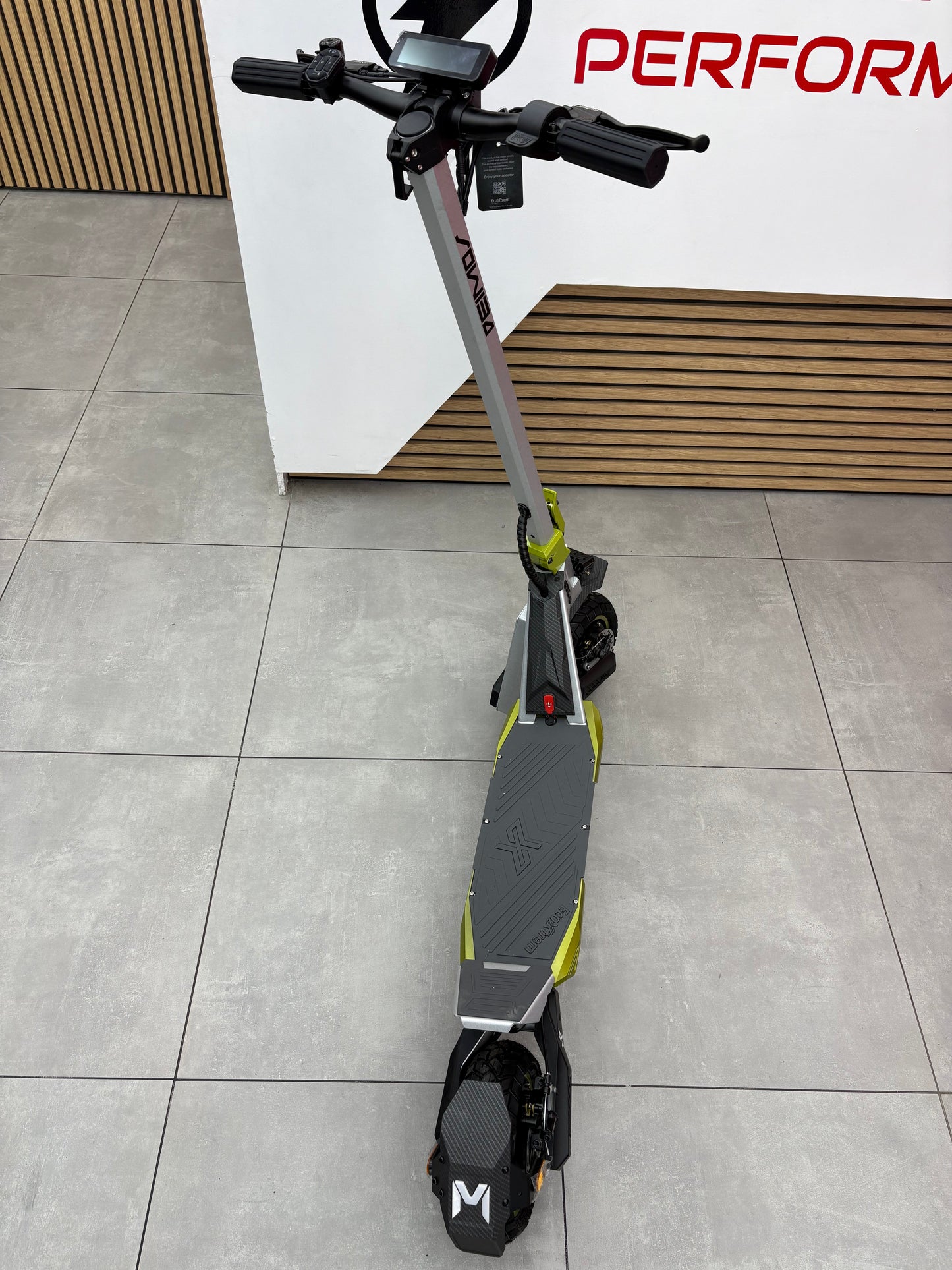 Trottinette Électrique EcoXtreme Deimos Dual Motor – Double moteur 1000W, 48V 20Ah, Puissante et Polyvalente Electrique Performance