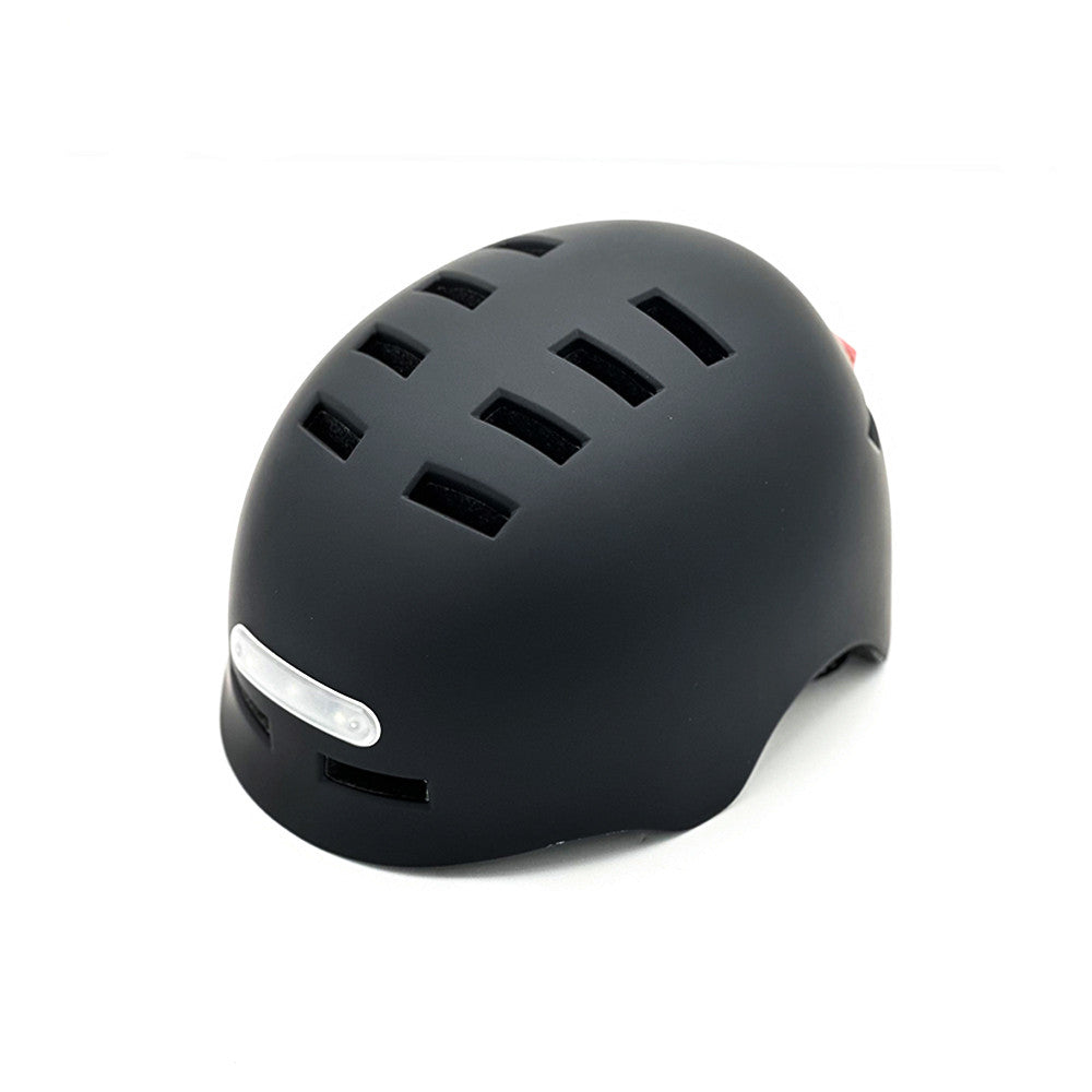 Casque de protection avec LED ( noir ou blanc ) Electrique Performance