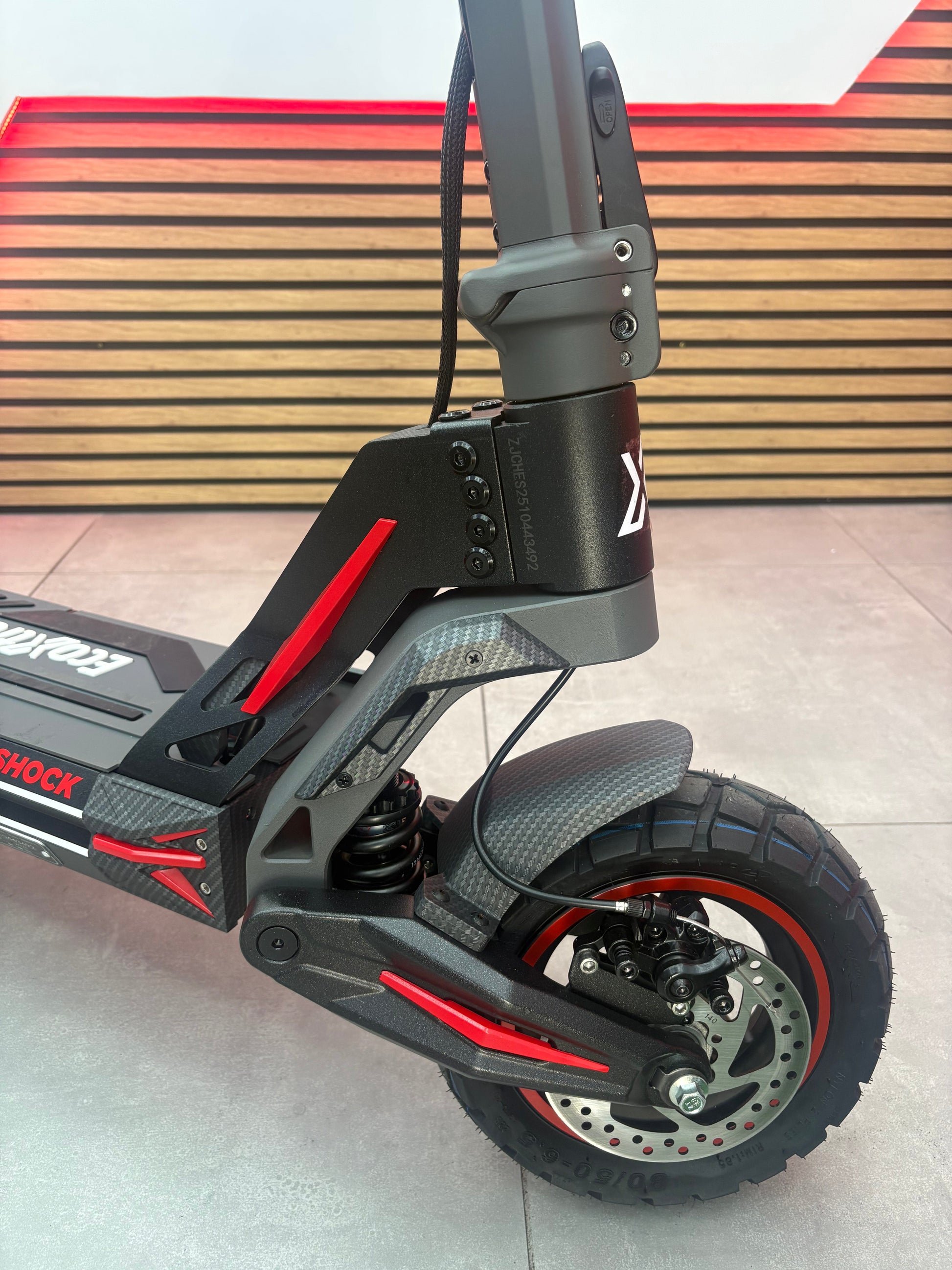 EcoXtrem M41 Tank Dual Shock Electrique Performance