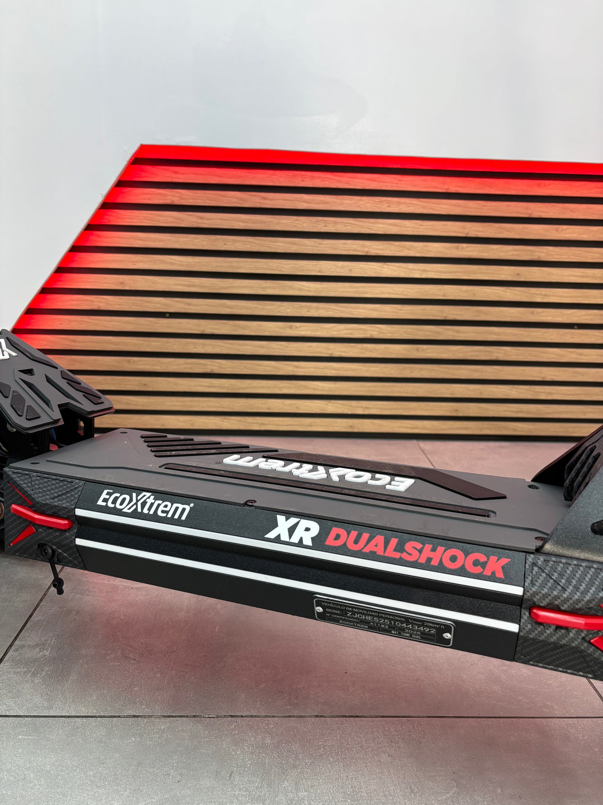 EcoXtrem M41 Tank Dual Shock Electrique Performance