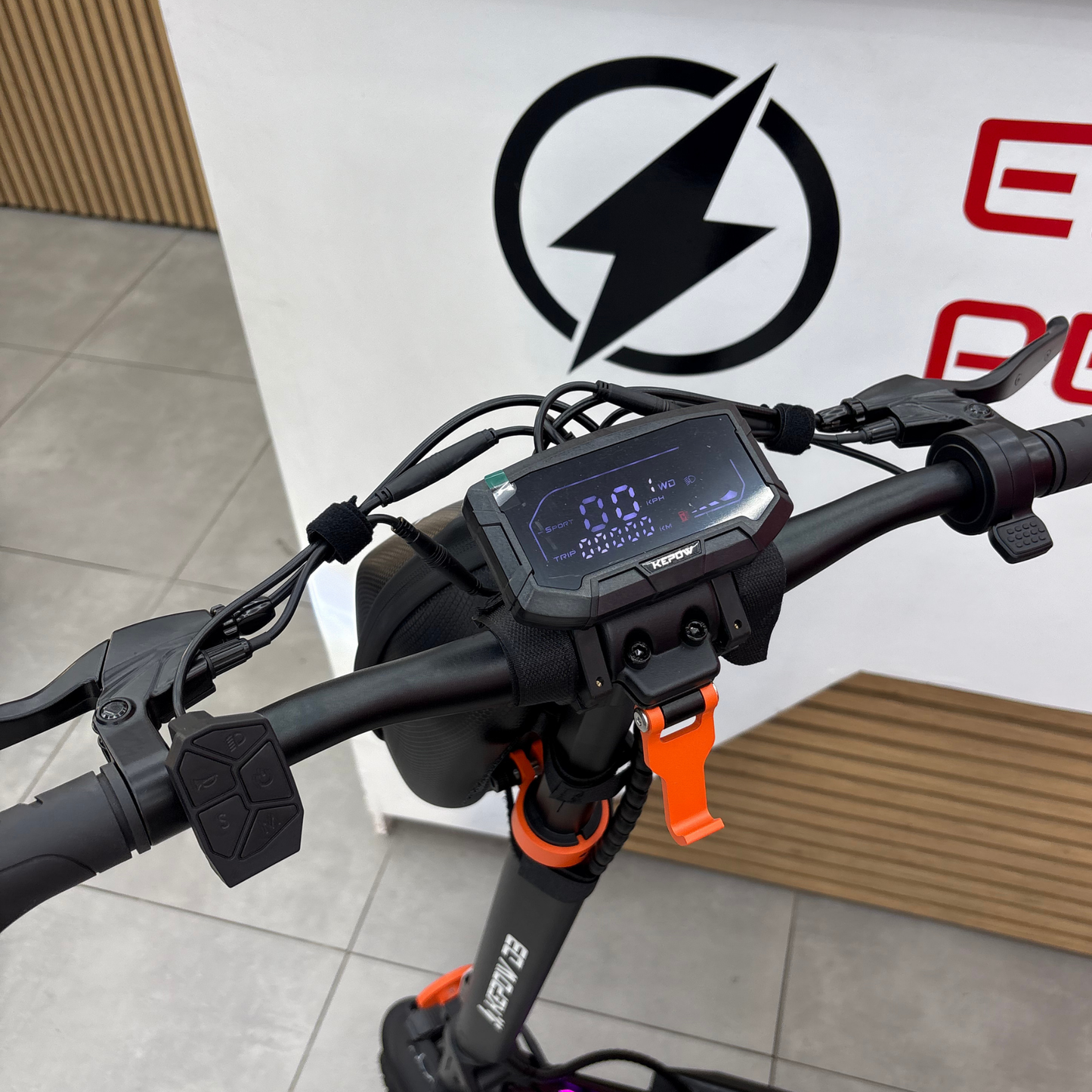 Kepow D3 – Trottinette électrique performante et confortable Electrique Performance