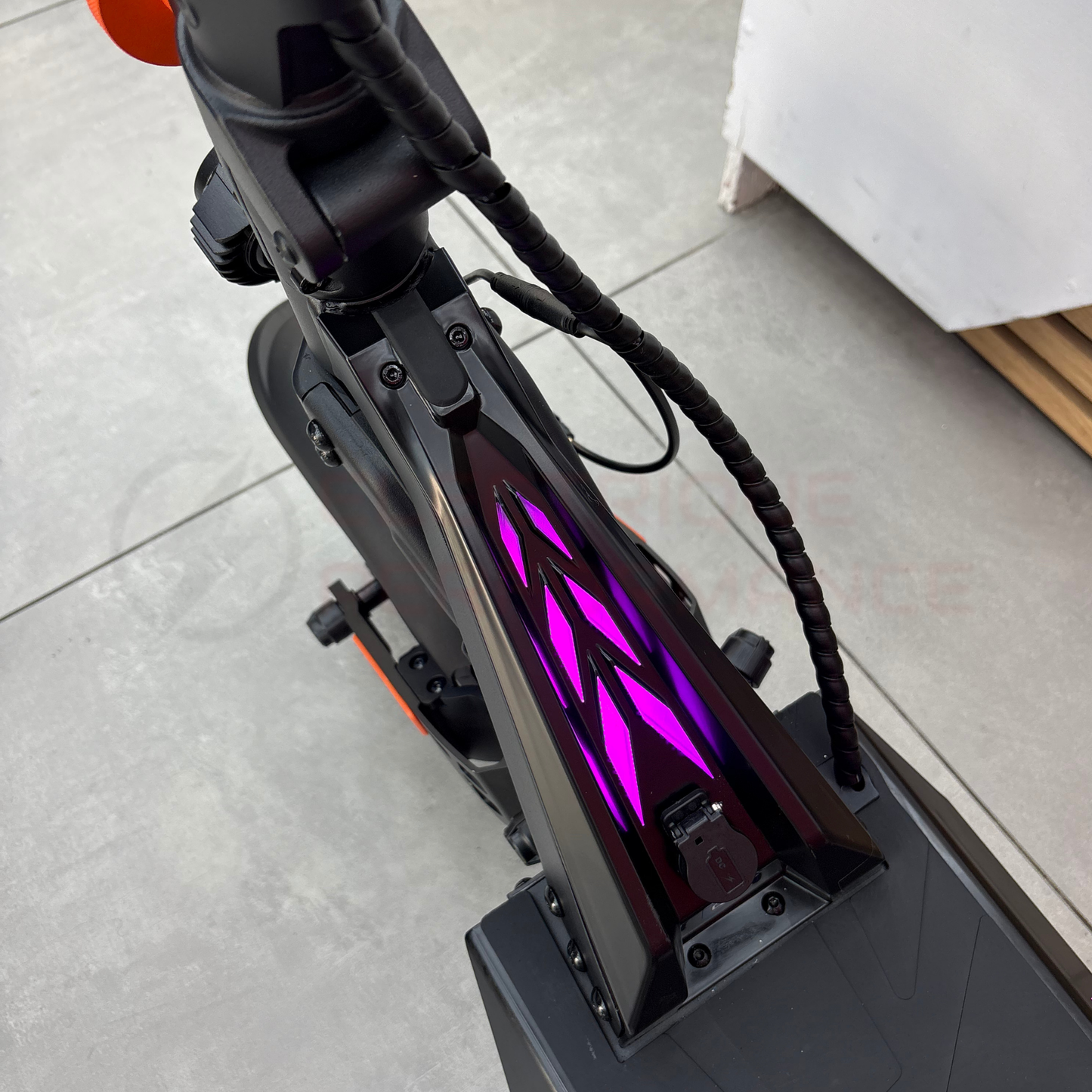 Kepow D3 – Trottinette électrique performante et confortable Electrique Performance